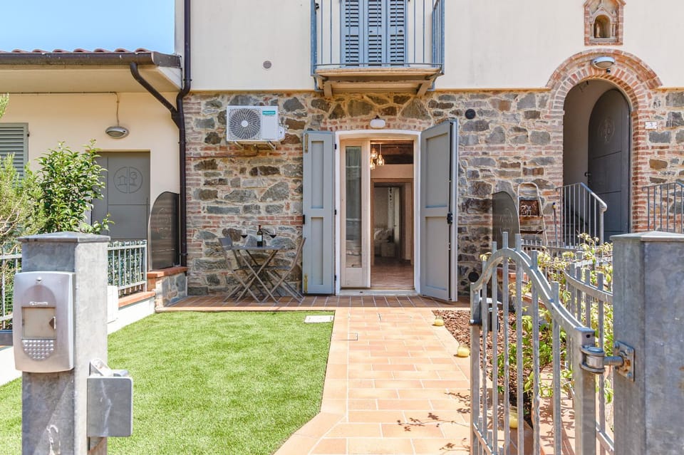 Property building, Garden