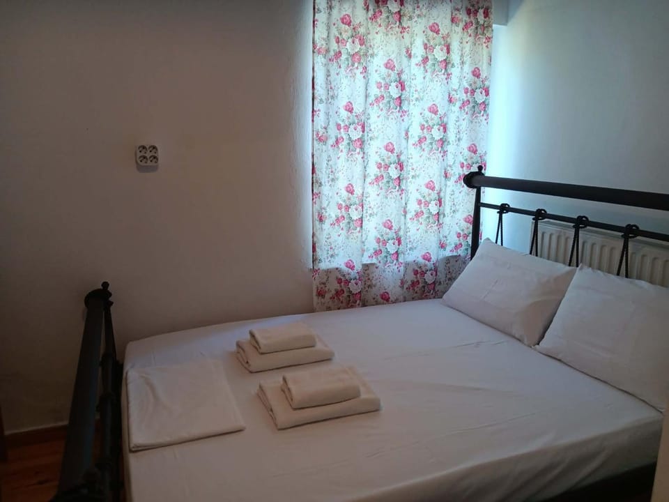 Pansofia Apartment in İzmir Province