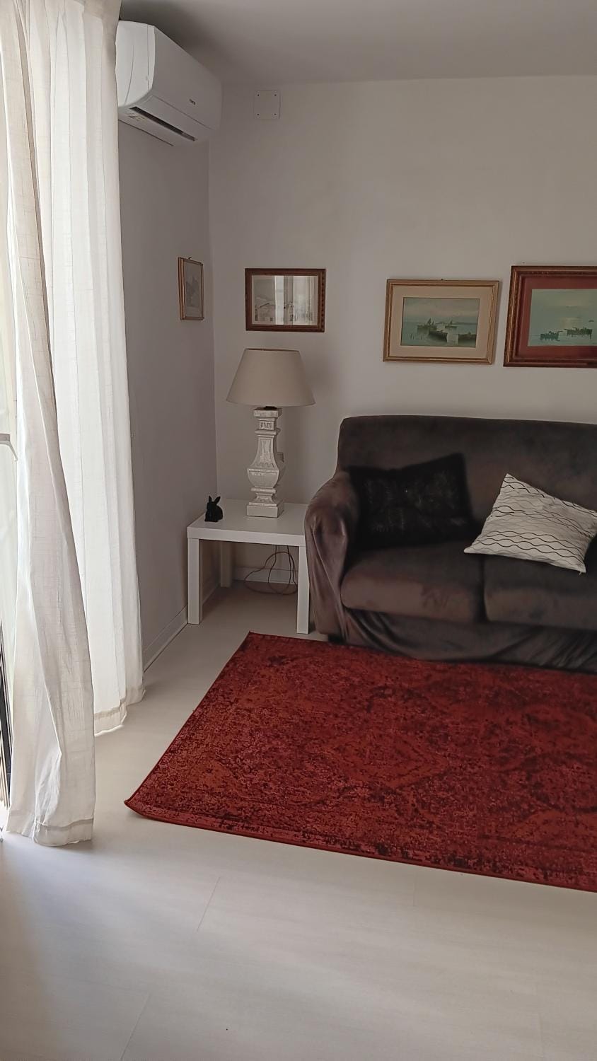 Donnaregina Apartment in Naples