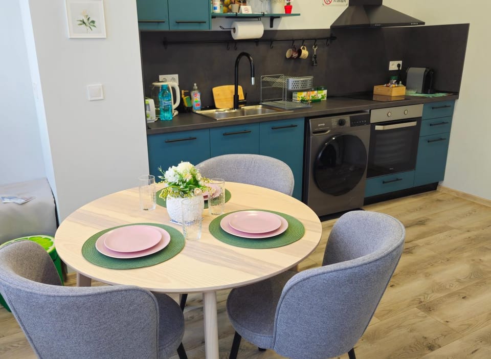 Kitchen or kitchenette, Living room, Dining area