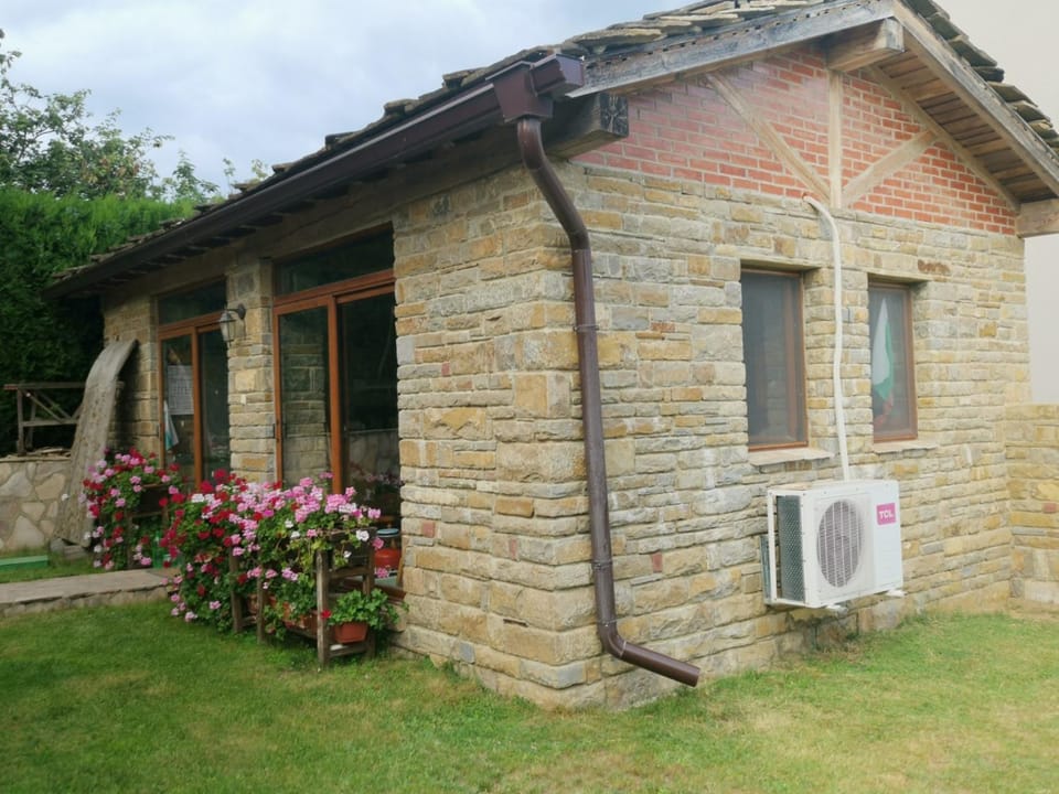 Property building, BBQ facilities