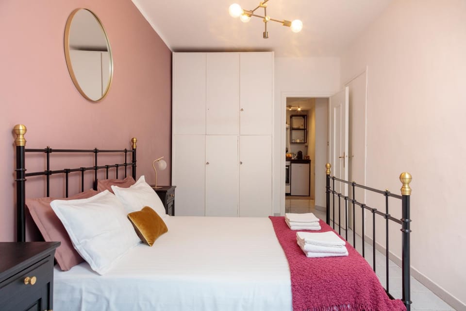 Bed, Photo of the whole room, Bedroom, towels, wardrobe