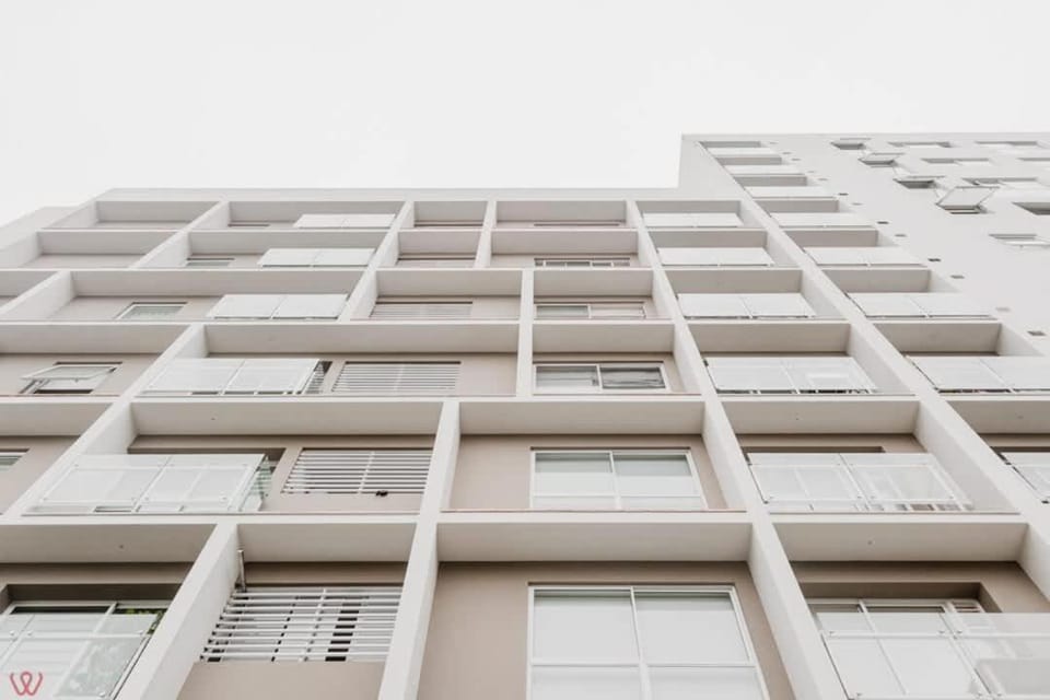 Stylish 2BR Apartment Balcony View Apartment in Lince