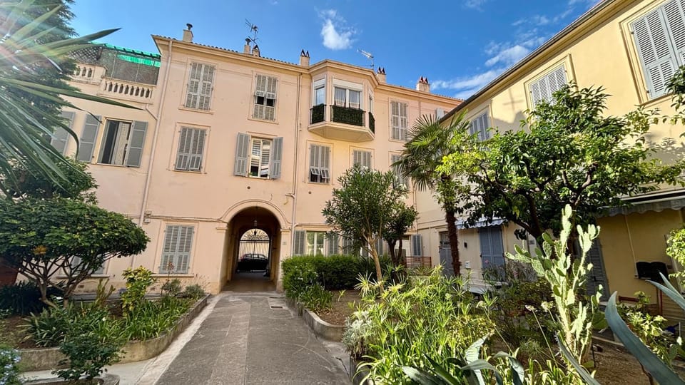 Property building, Garden, Garden view