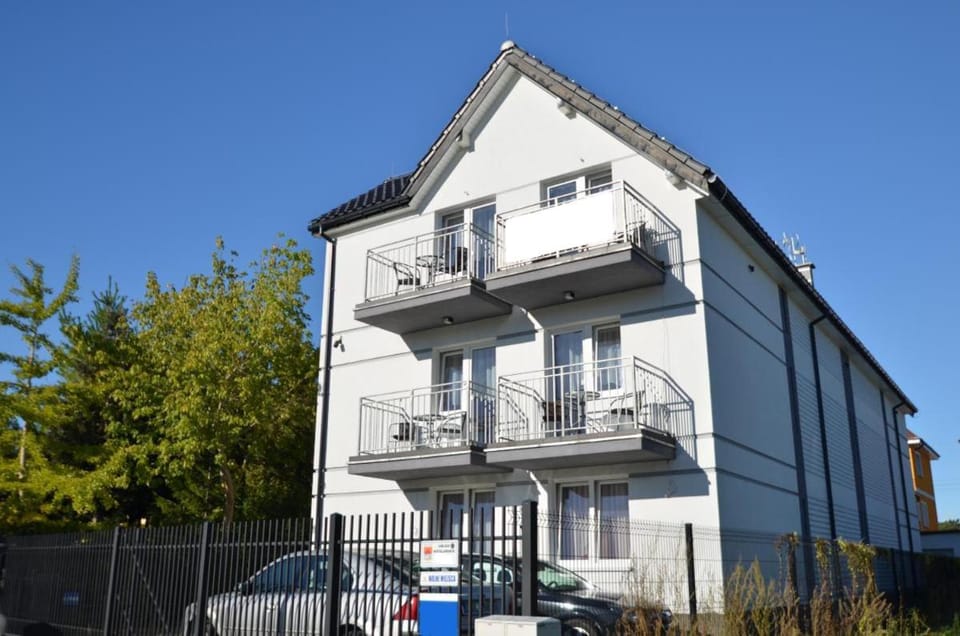 Property building, Street view