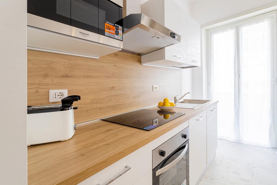 Kitchen or kitchenette, minibar, pet friendly, stove, toaster