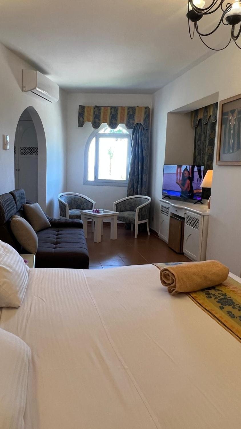 TV and multimedia, Bedroom