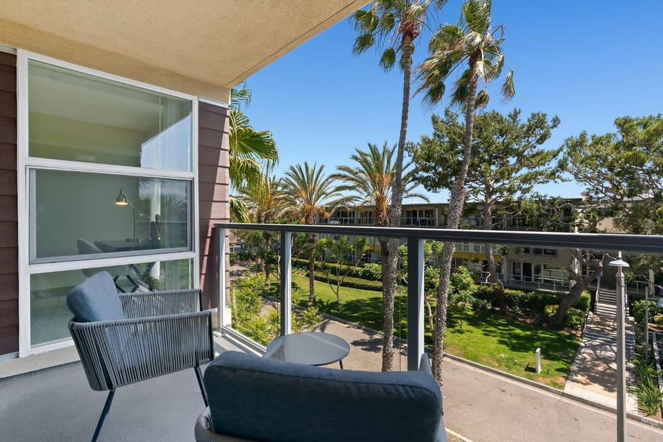Day, Garden, View (from property/room), Balcony/Terrace, Seating area, Dining area