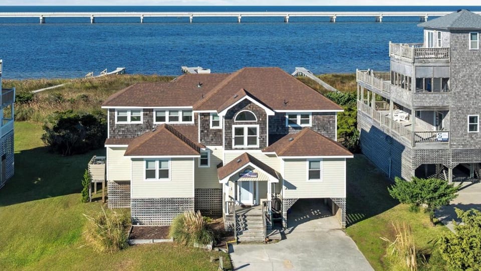 Luxury Waterfront Villa Villa in Rodanthe