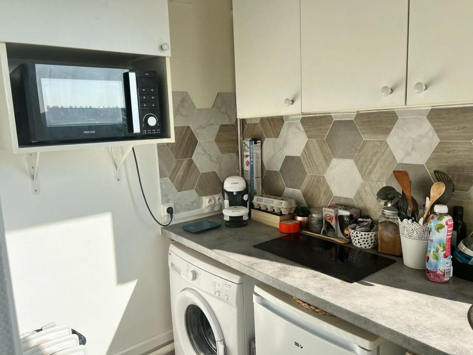 Coffee/tea facilities, washing machine