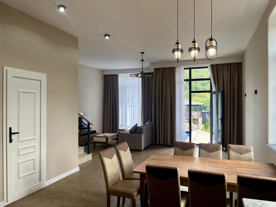 Living room, Seating area, Dining area