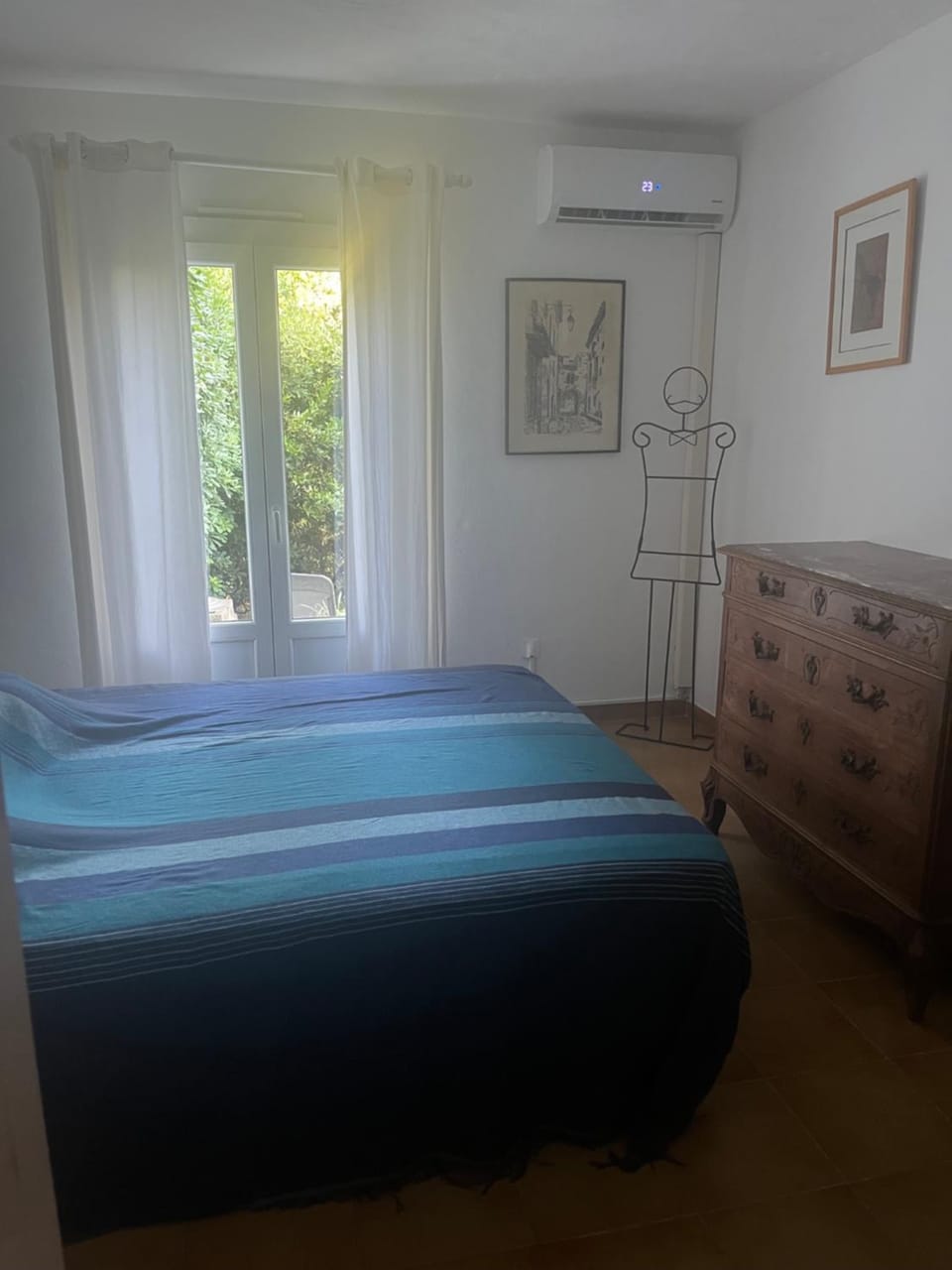 appartement Rez de Jardin,Bas de villa Apartment in Antibes