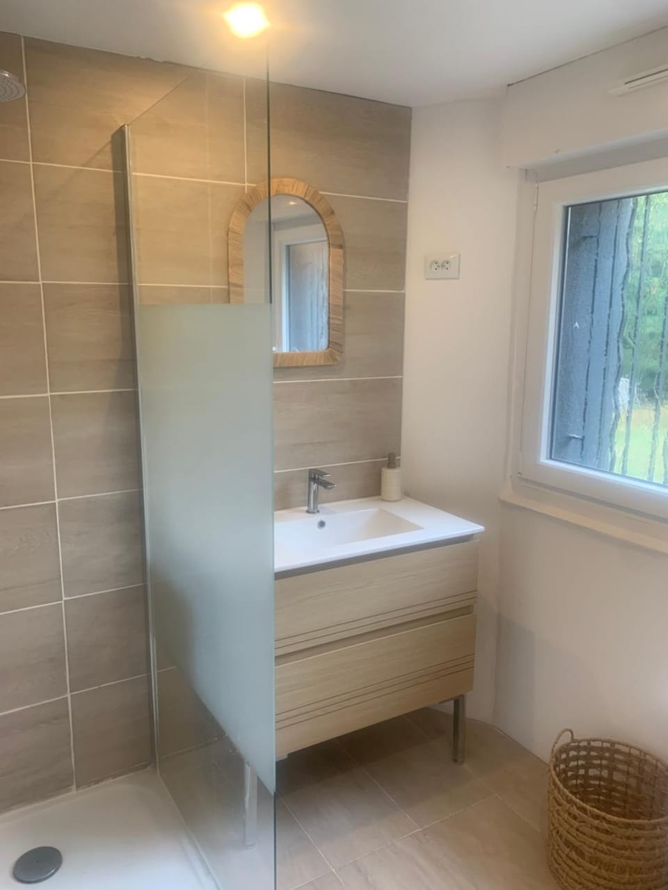 Chambre Spacieuse pour Familles ou Groupes 5 Pers plus Bébé Vacation rental in Strasbourg