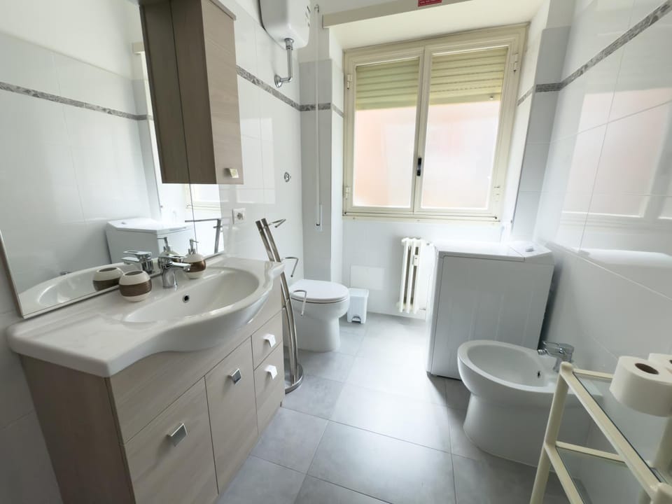 Toilet, Bathroom