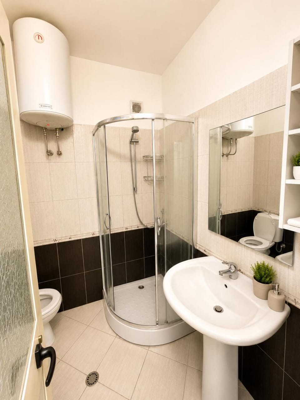 Shower, Toilet, Bathroom