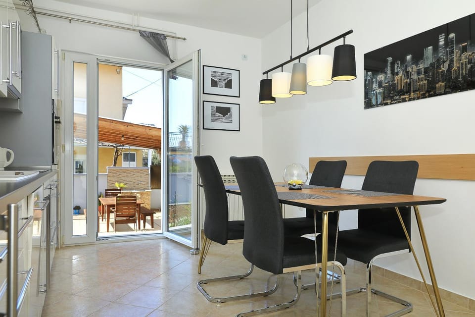 One bedroom apartment with BBQ Apartment in Zadar