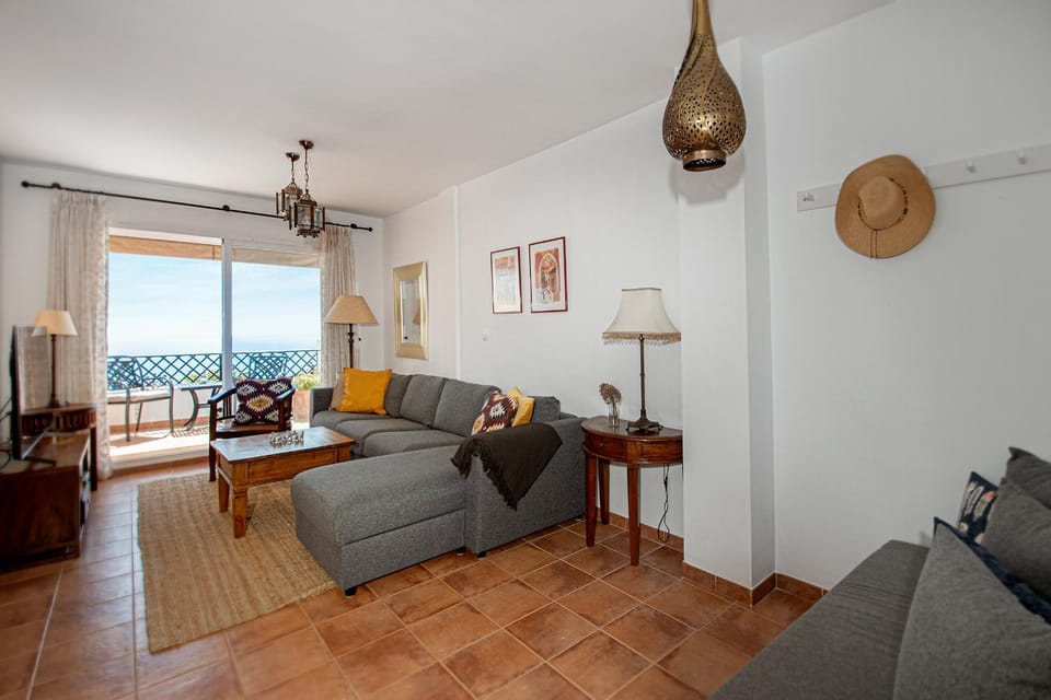 Communal lounge/ TV room, Living room