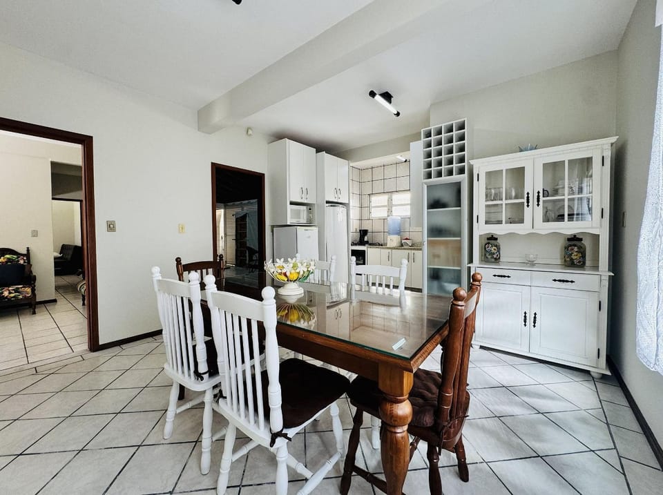 Kitchen or kitchenette, Lunch