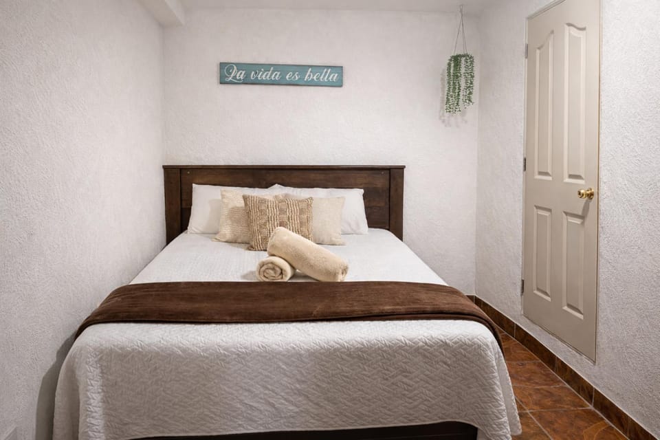 Casa El Extranjero Calle Ancha Vacation rental in Antigua Guatemala