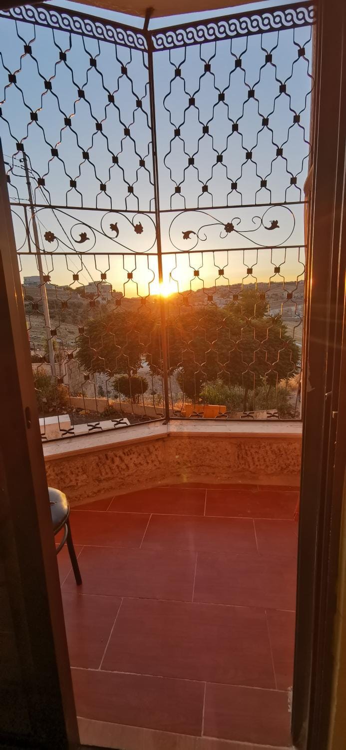 View (from property/room), Balcony/Terrace, Mountain view, Sunset