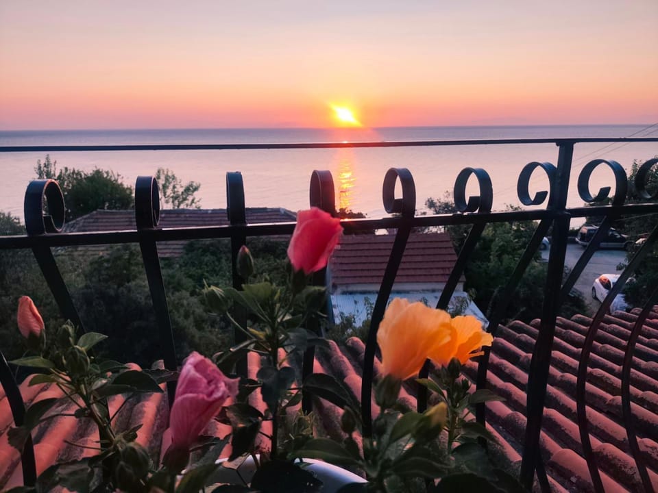 Georgia's Skyview Apartment in Cephalonia