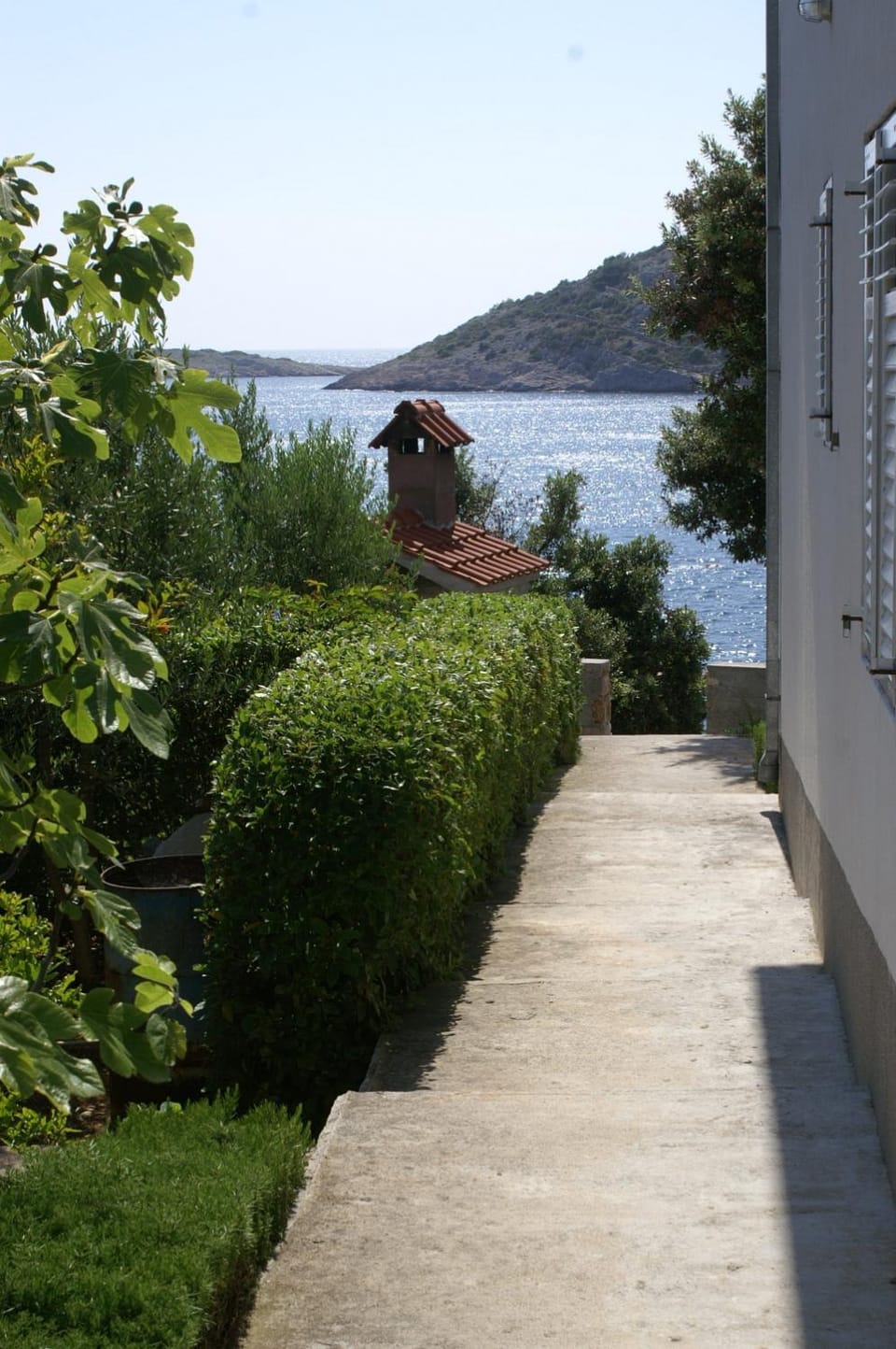 Location, children, Family