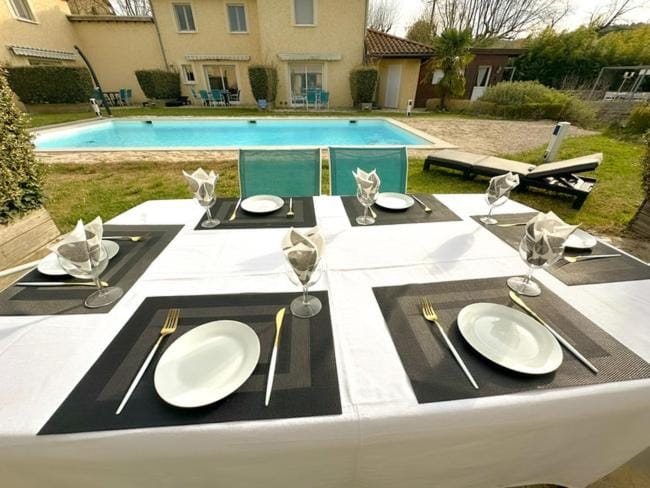 Domaine Des Fleurs House in Occitanie