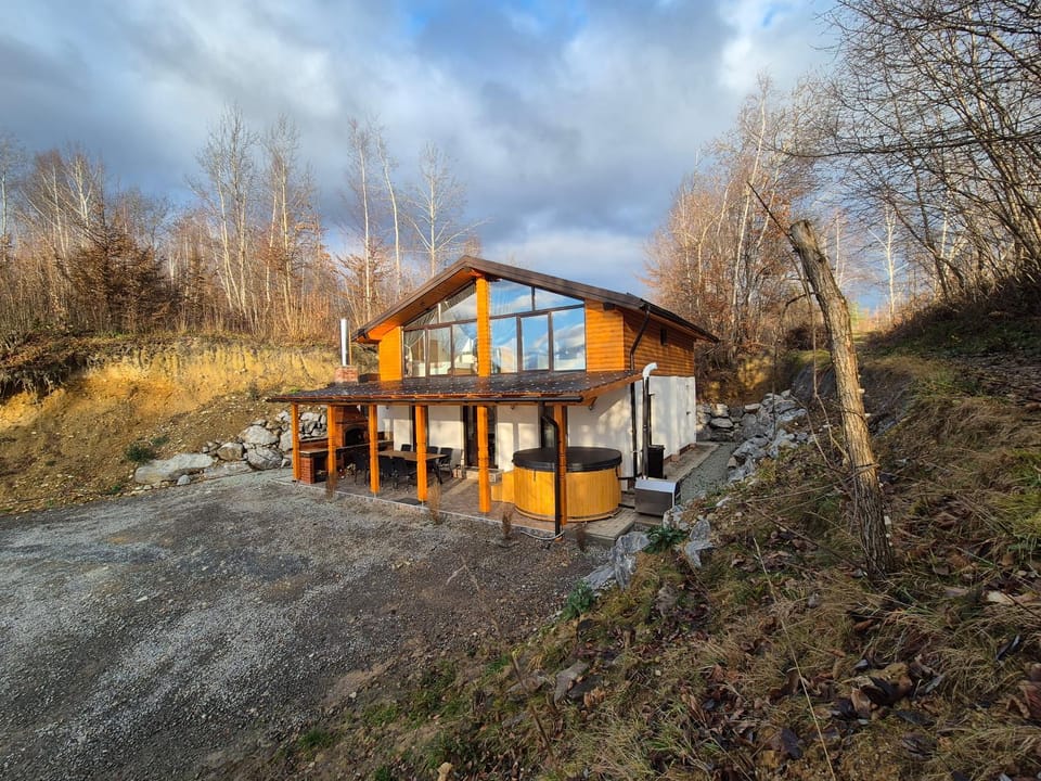 Property building, Day, Natural landscape