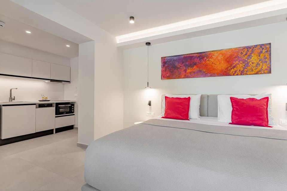 Kitchen or kitchenette, Bedroom