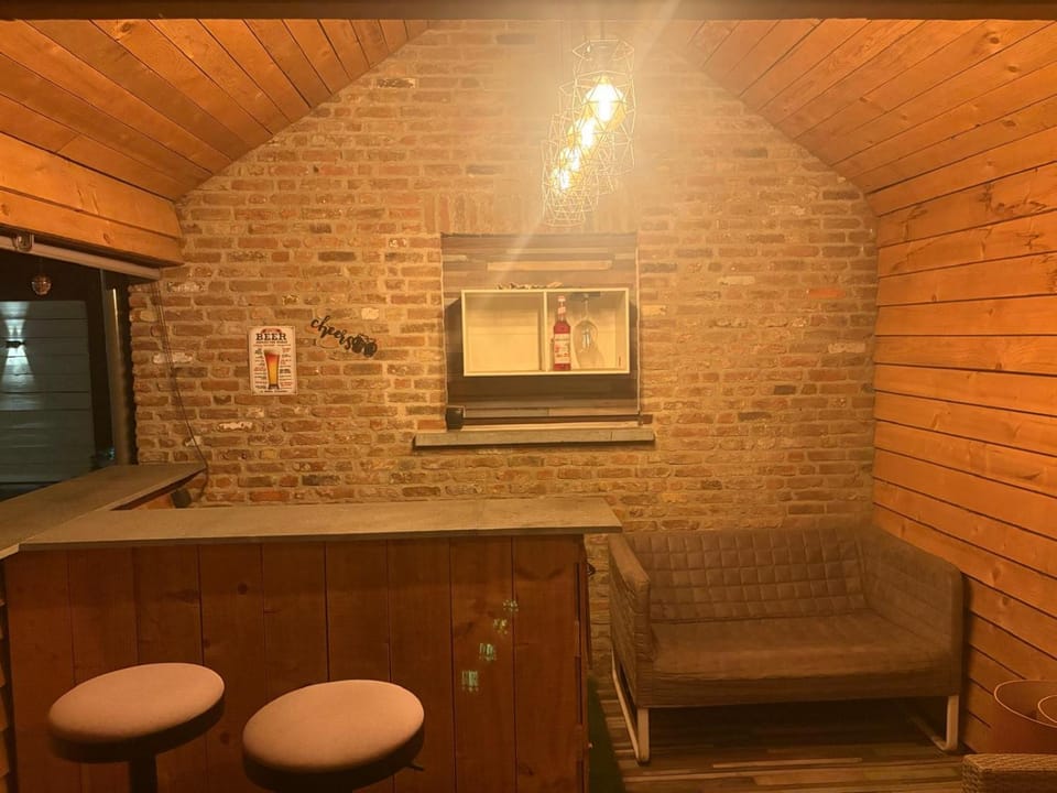 Lounge or bar