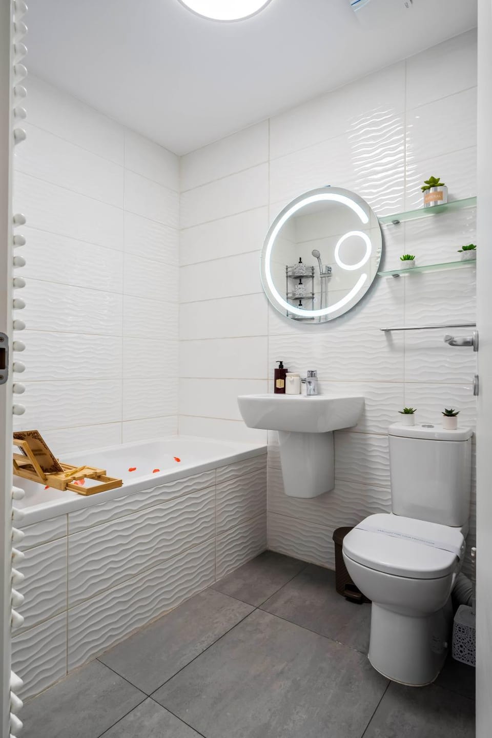 Bathroom, Bath