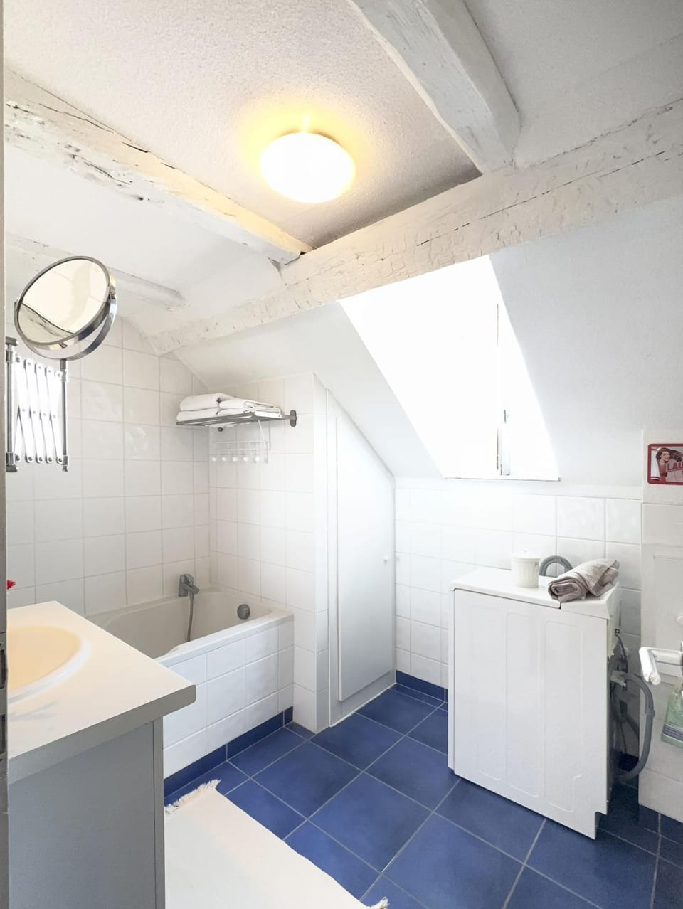Bathroom, Bath, towels