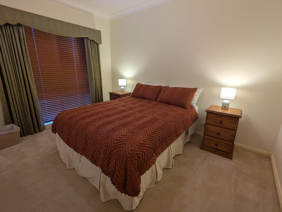 Unit in Hovell Street Apartment in Yarrawonga
