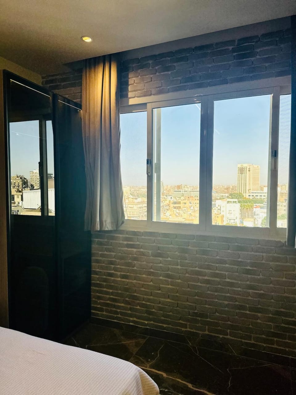 Facade/entrance, View (from property/room)