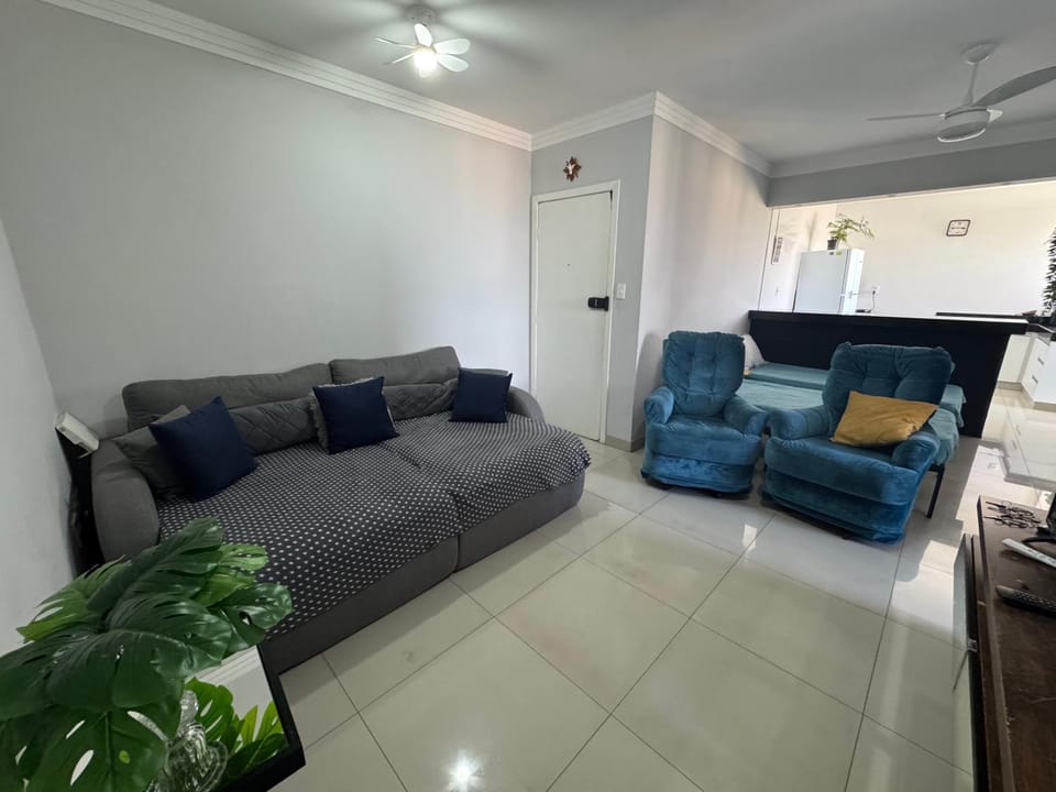 Apartamento telado ar condicionado no centro até 10 pessoas Apartment in State of São Paulo