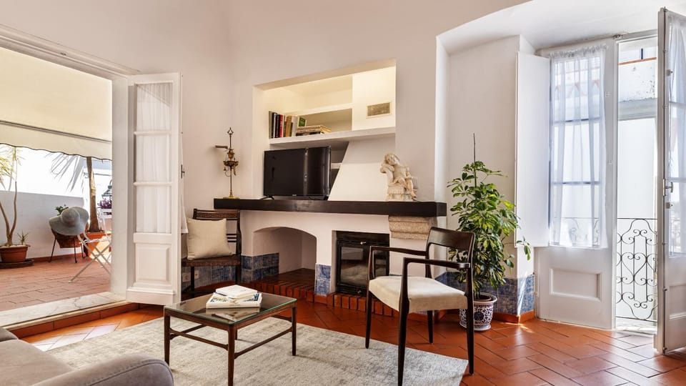 TV and multimedia, Seating area