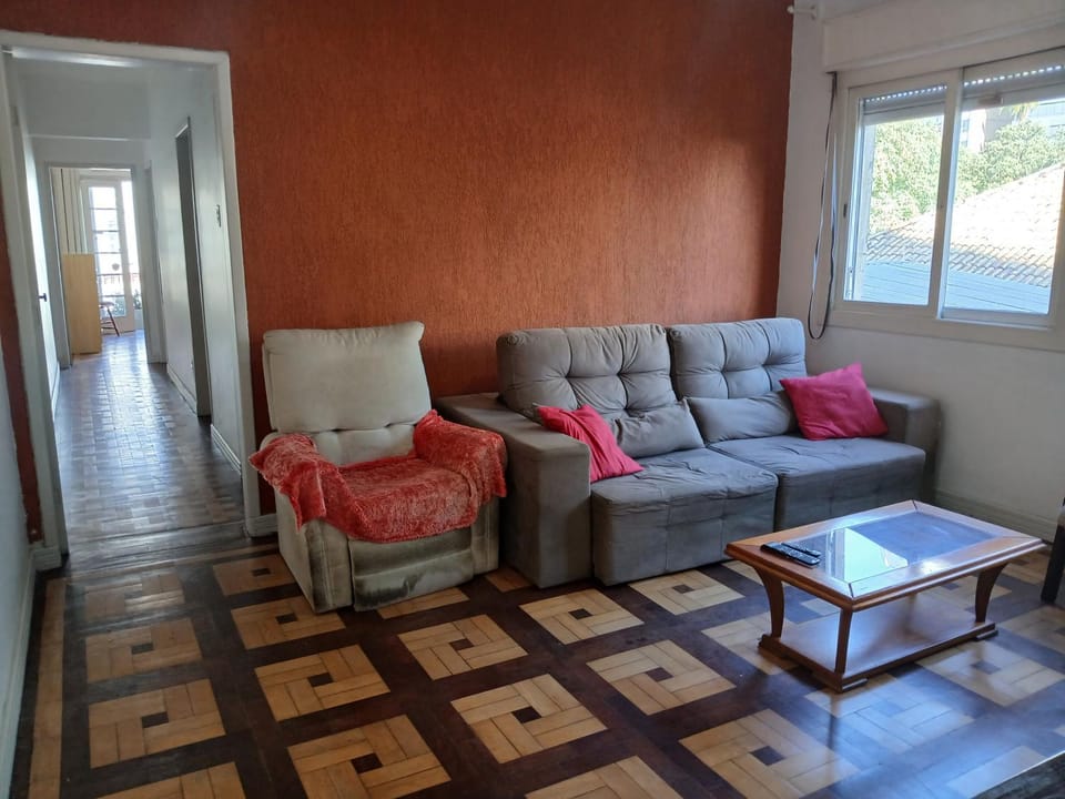 Apartamento de 3 dormitórios no Centro Histórico Apartment in Porto Alegre