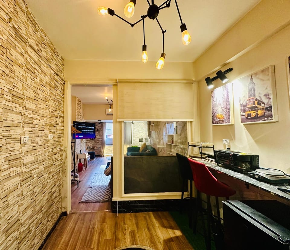 Facade/entrance, Kitchen or kitchenette
