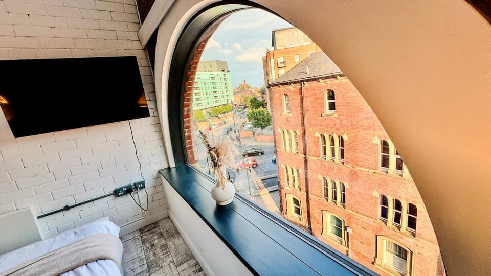 View (from property/room), Bedroom, City view