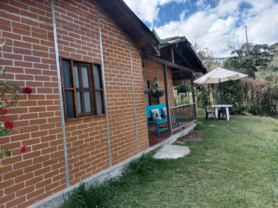 Casa Campestre en Guarne Chalet in Antioquia