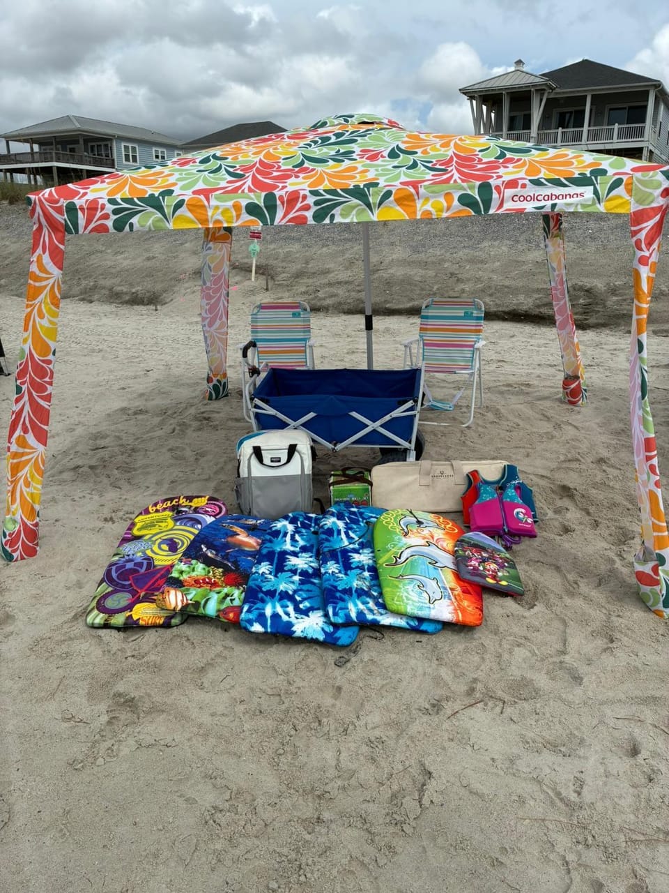 Beach, young children, Family