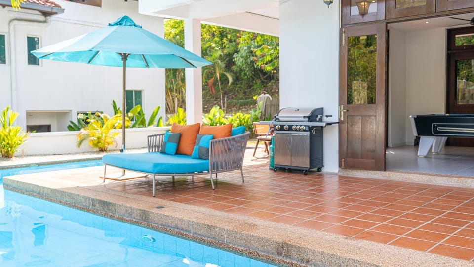Patio, Seating area, Swimming pool, sunbed