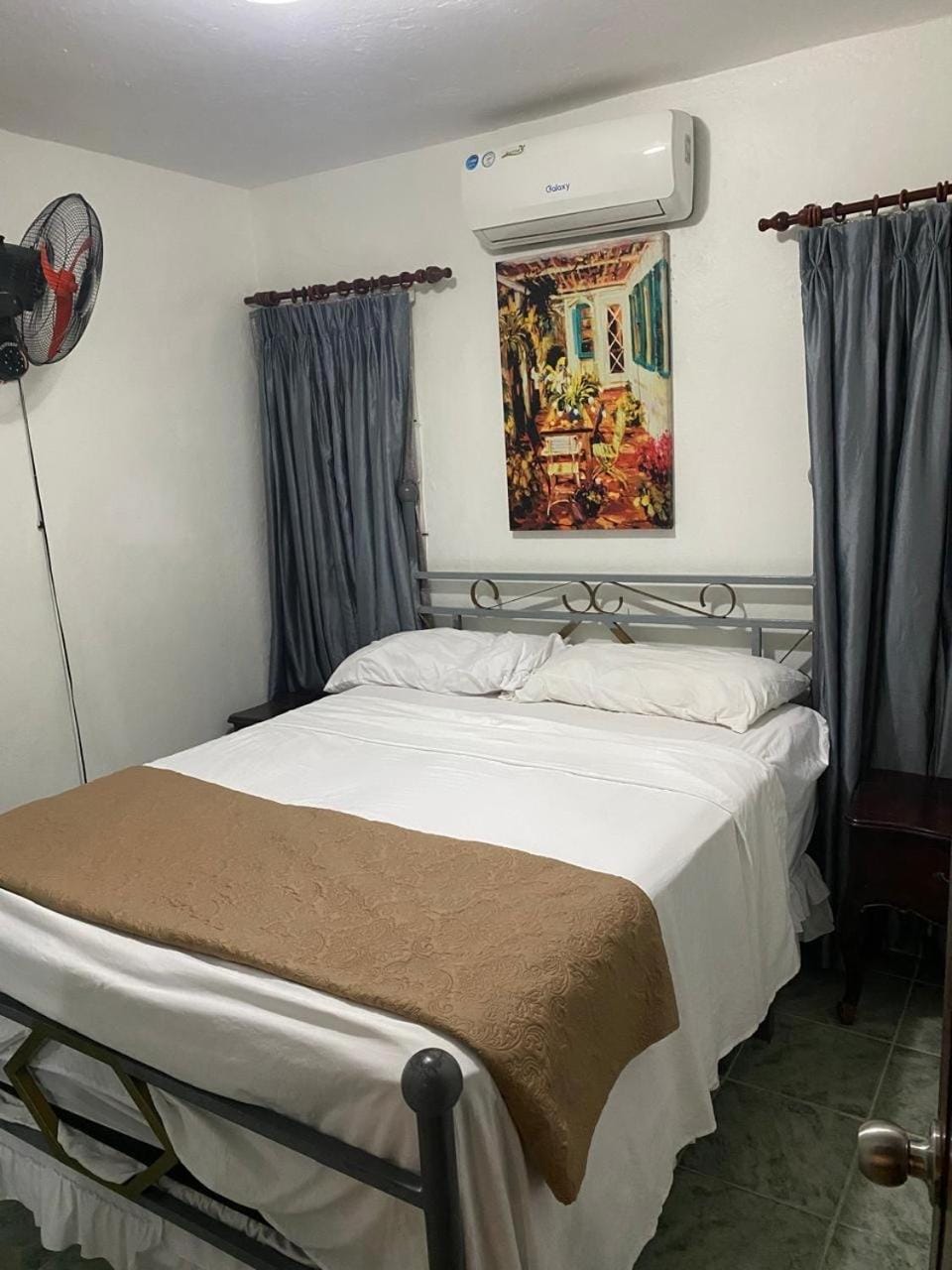 Recidencial sharael house House in Santo Domingo Este