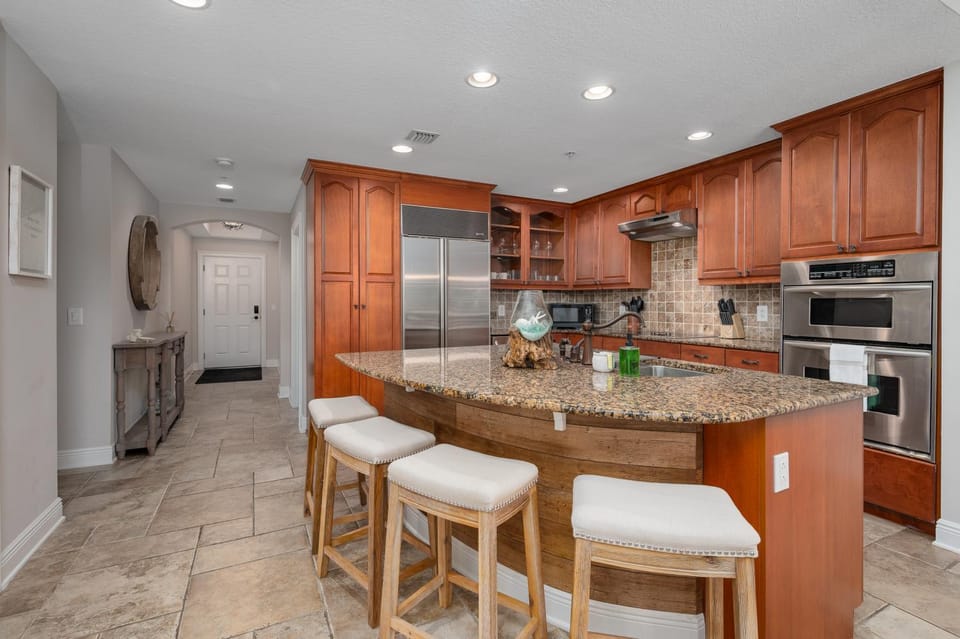3BR l Pool Family & Corporate Travel Sleeps 6 House in Palm Coast