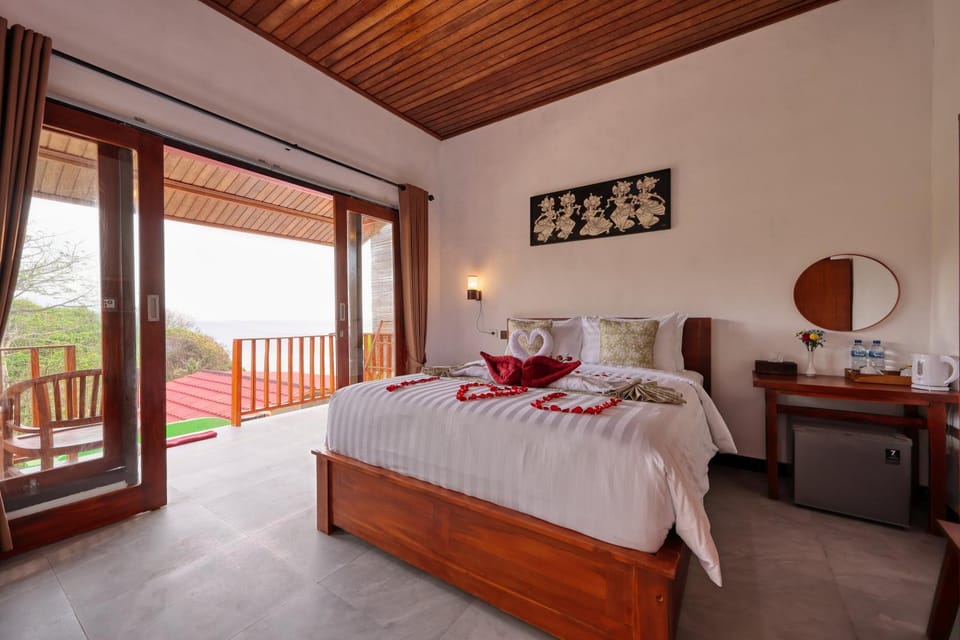 Bed, View (from property/room), Bedroom, minibar, towels