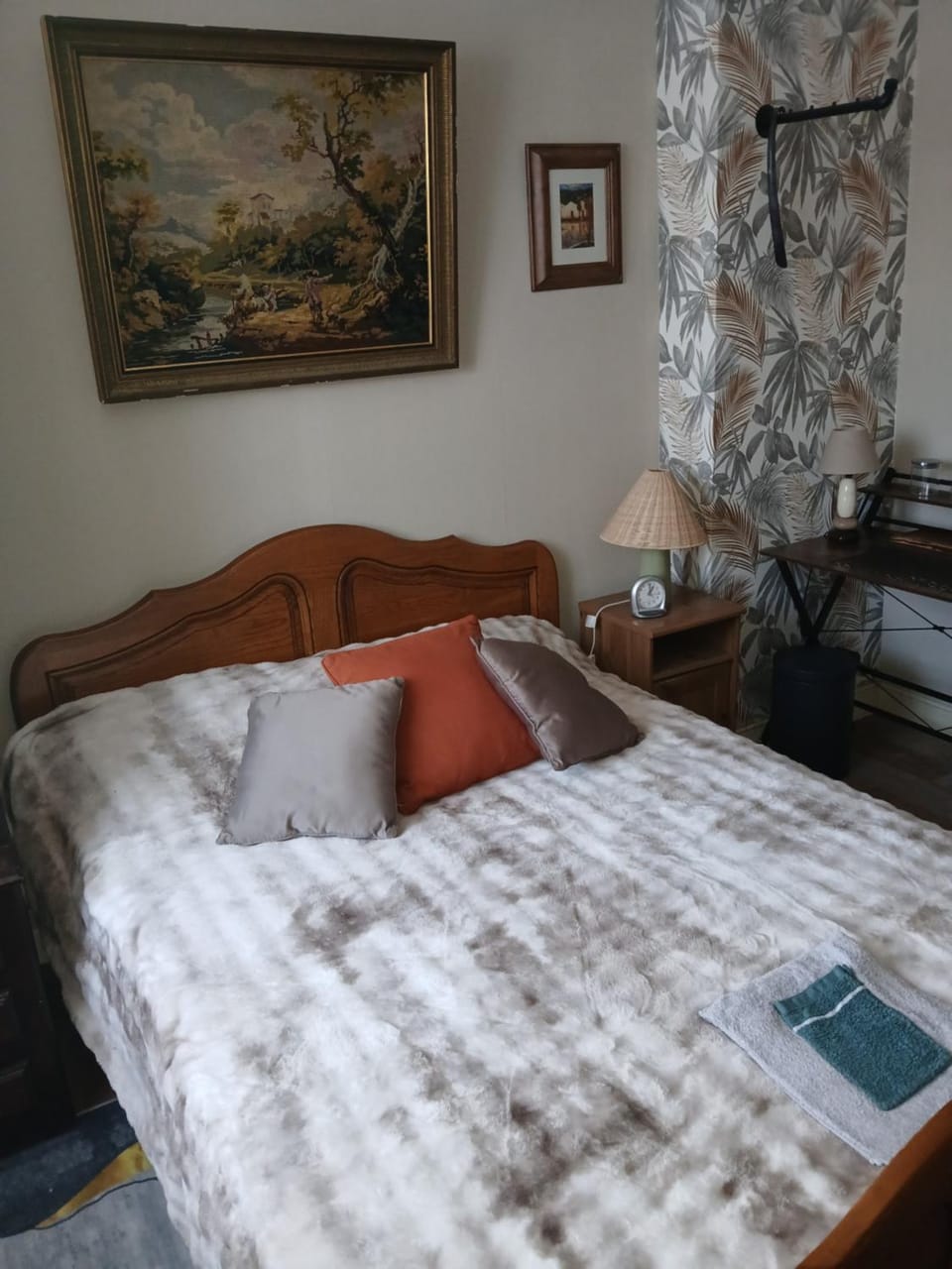 Chambre " Nid Cosy " Charme et Détente chez Fred Vacation rental in Pays de la Loire