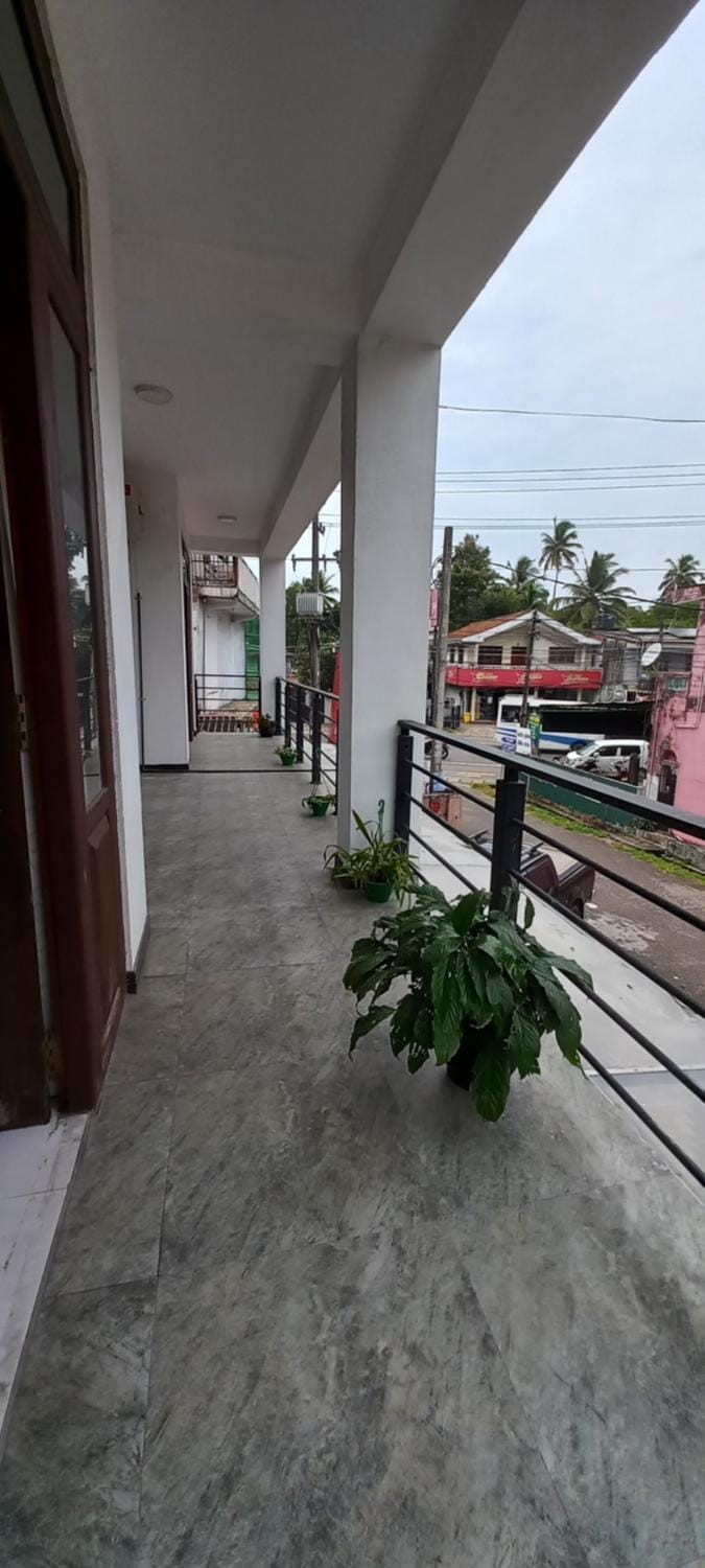 Sunrise Apartment Apartment in Western Province