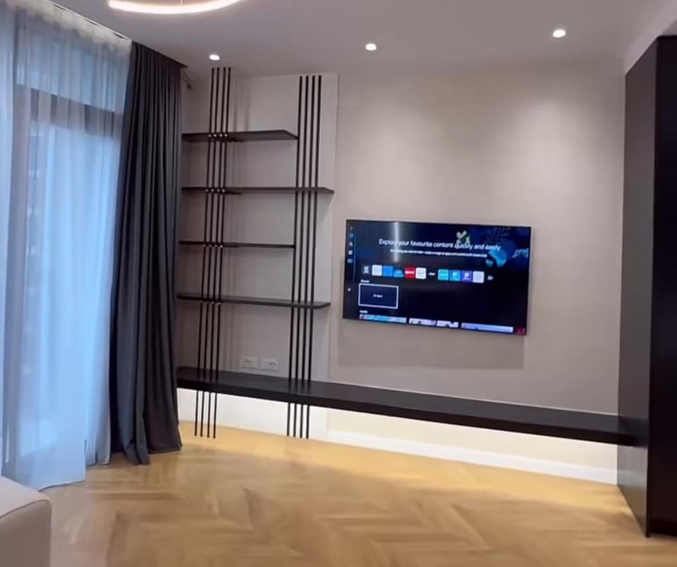 EB Lake View Apt Apartment in Tirana