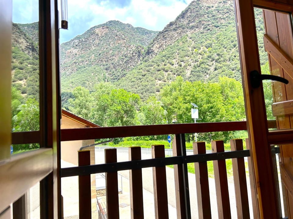 Apartament de muntanya i lluminós by RURAL D'ÀNEU Apartment in Pallars Jussà