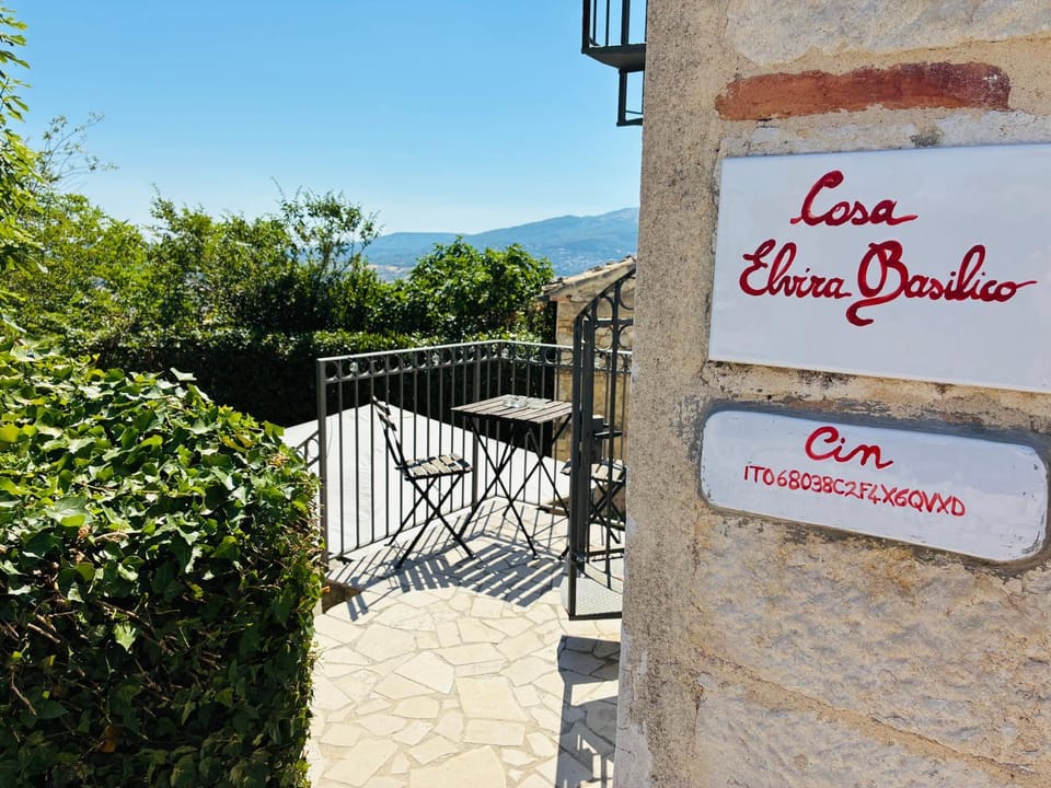 Casa Elvira Basilico intera struttura Apartment in Abruzzo
